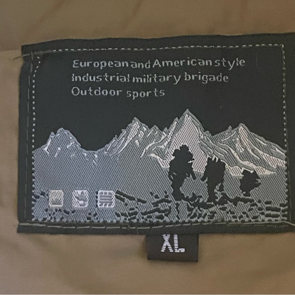 CLASSIC Jacket Men XL Brown Outdoor Casual Military Full Zip Pockets Solid Logo - Picture 3 of 12